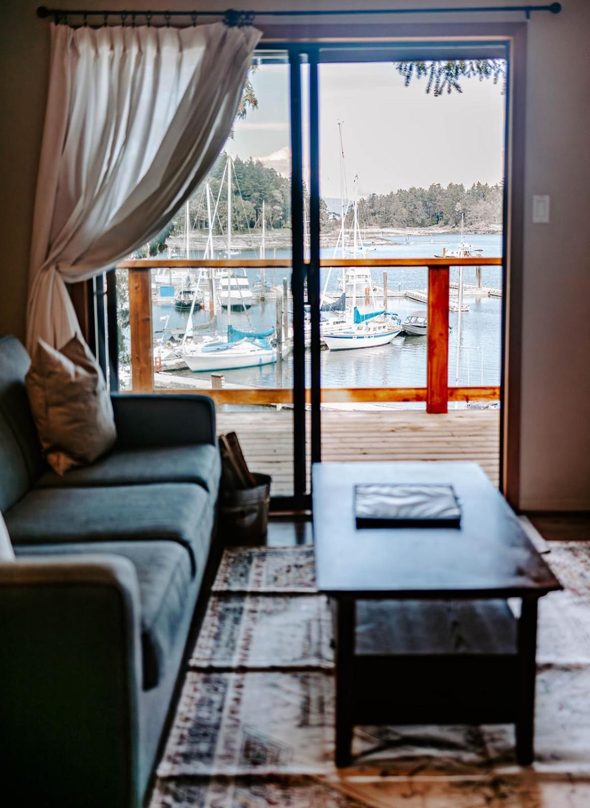 Page'S Resort & Marina Gabriola Exterior photo